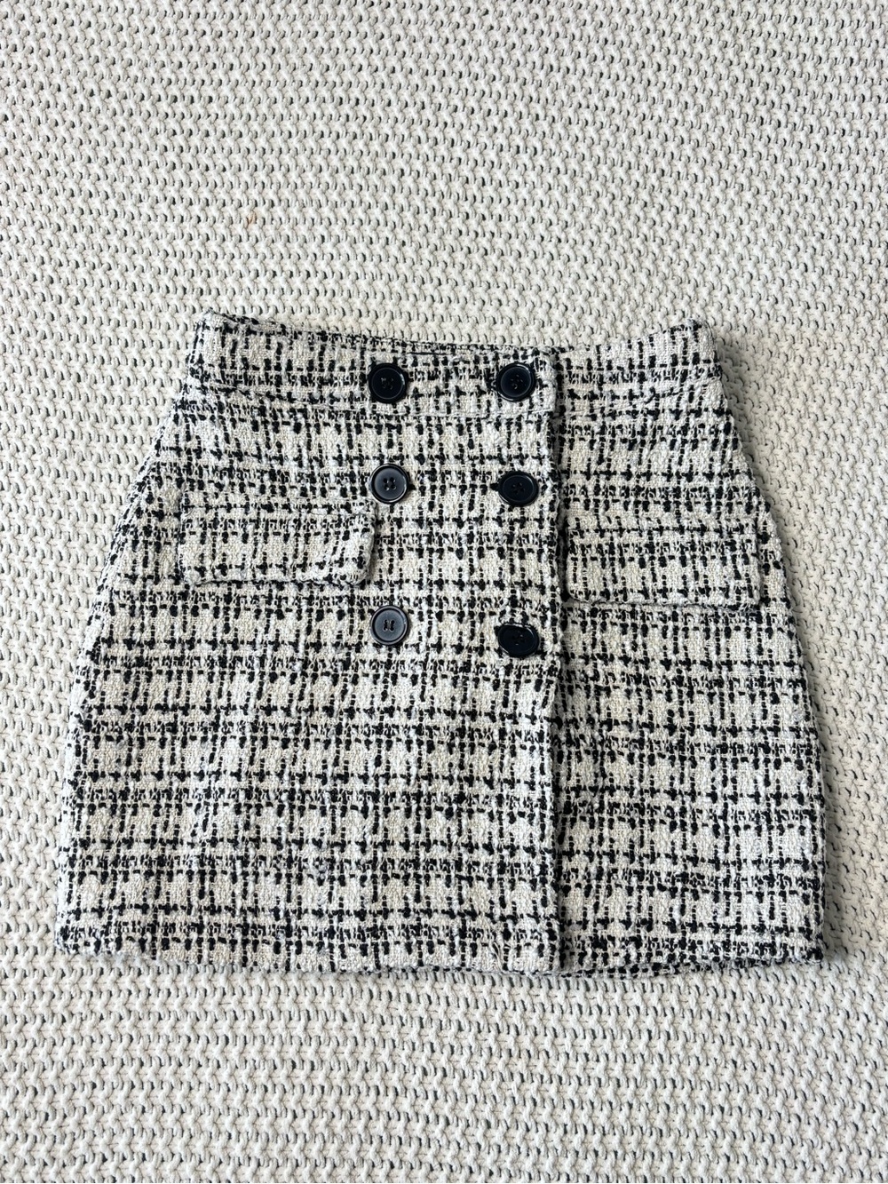 Forever 21 Black & White Tweed Button-Front Mini Skirt
